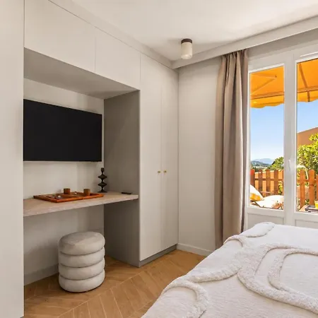 Luxury Flat By Maisons De Charloc Homes