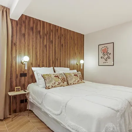 Luxury Flat By Maisons De Charloc Homes Appartamento *